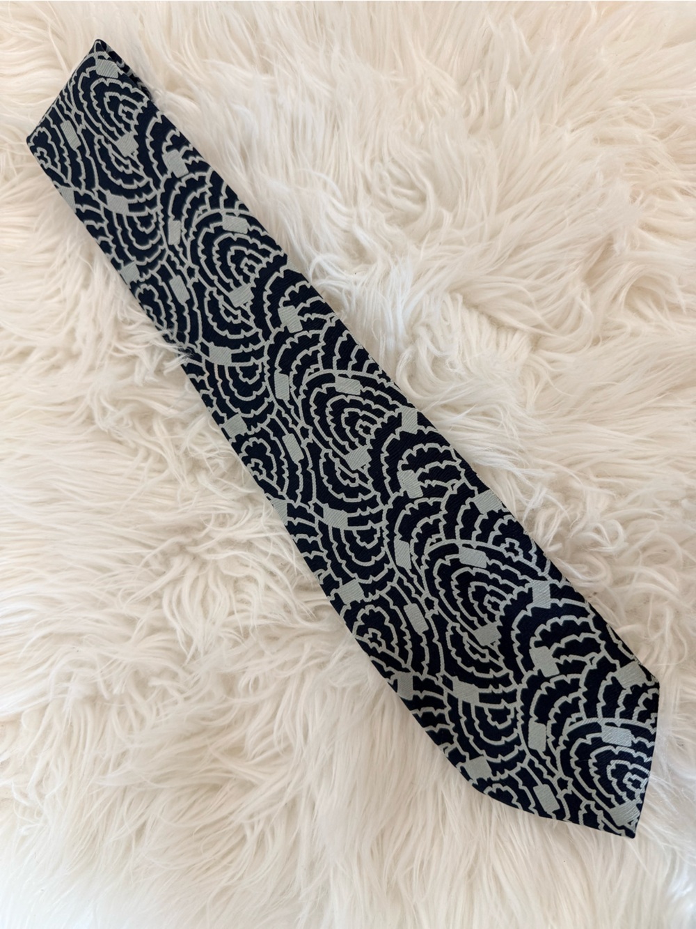 💫10/$25 • Giorgio Armani Silk Style Tie